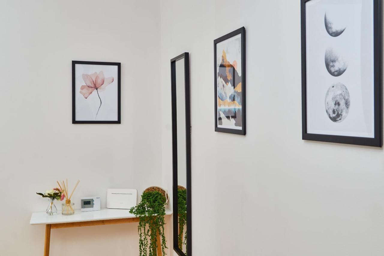 Stunning City Centre 3 Bed, 3 Bath - Sleeps 8! Διαμέρισμα Λιντς Εξωτερικό φωτογραφία