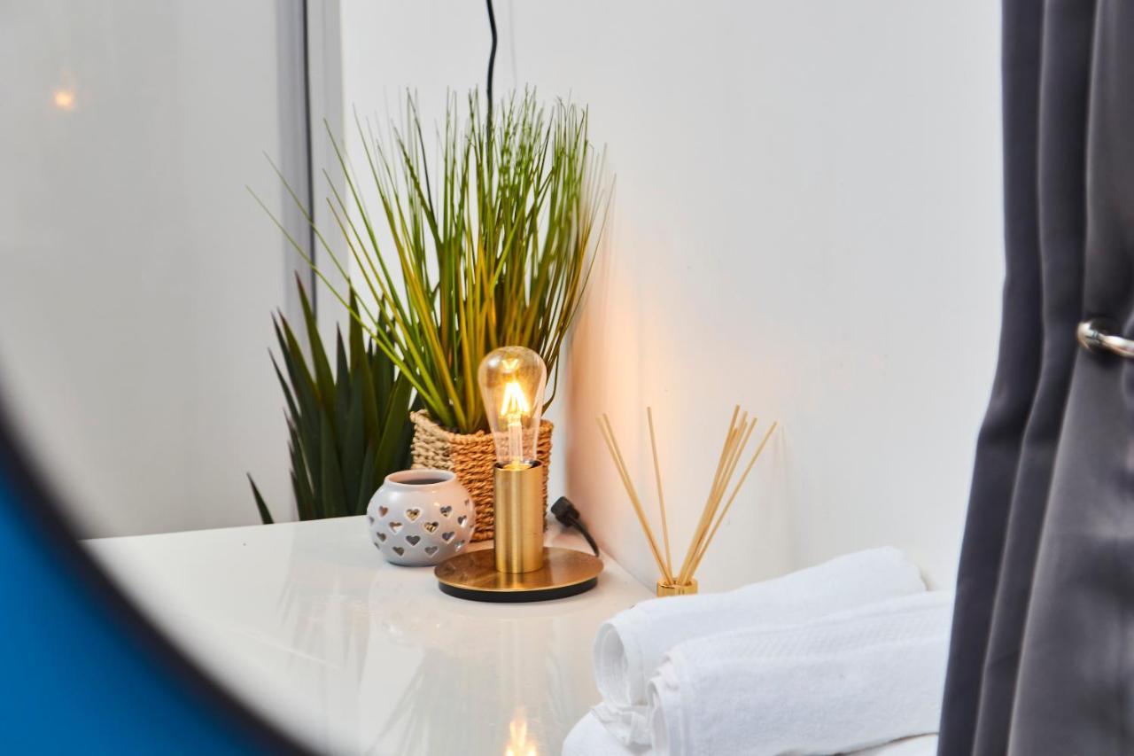 Stunning City Centre 3 Bed, 3 Bath - Sleeps 8! Διαμέρισμα Λιντς Εξωτερικό φωτογραφία