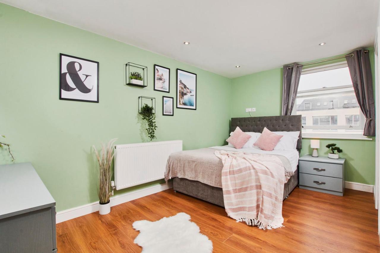 Stunning City Centre 3 Bed, 3 Bath - Sleeps 8! Διαμέρισμα Λιντς Εξωτερικό φωτογραφία